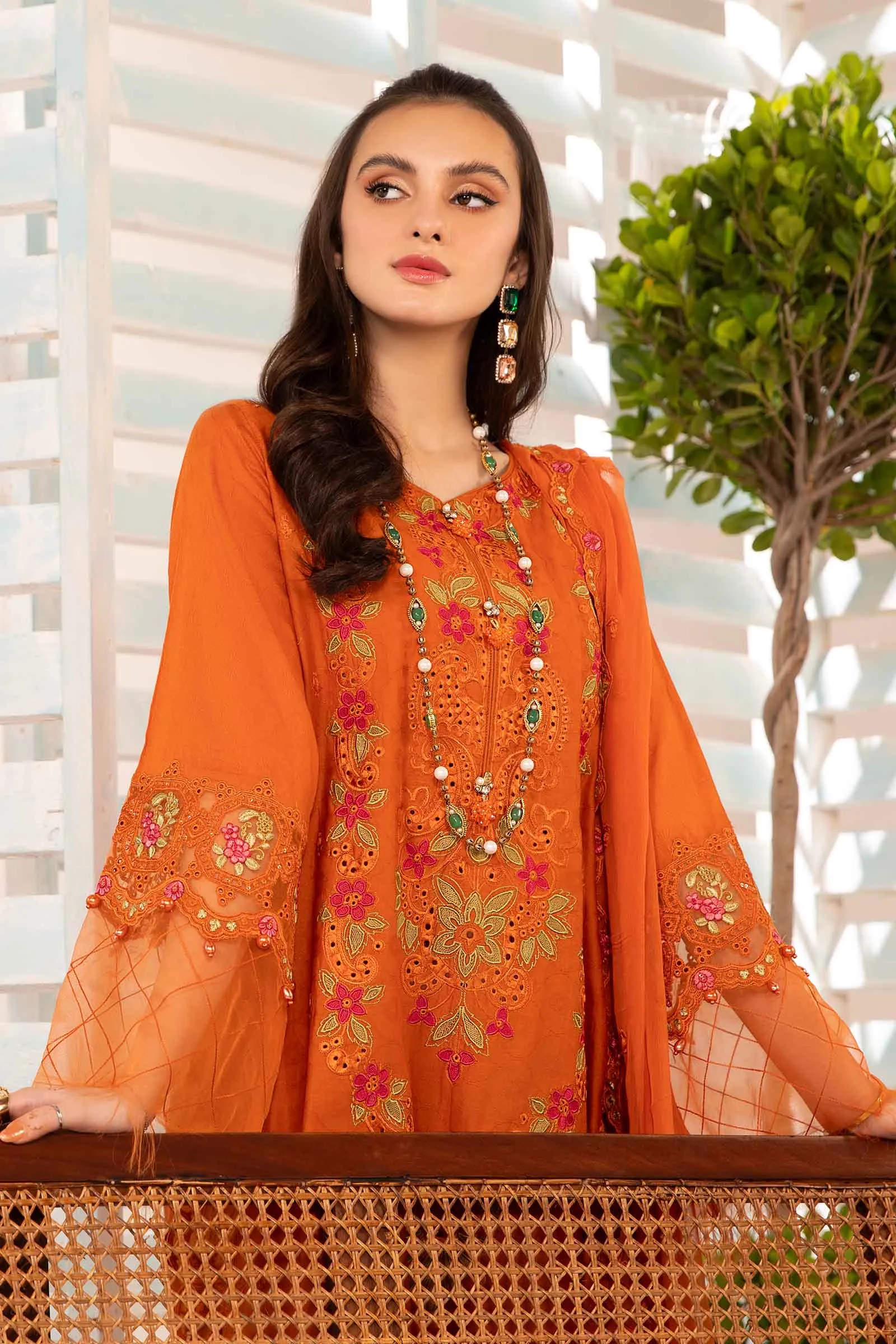 3 Piece Embroidered Jacquard Lawn Suit | DW-EA24-26